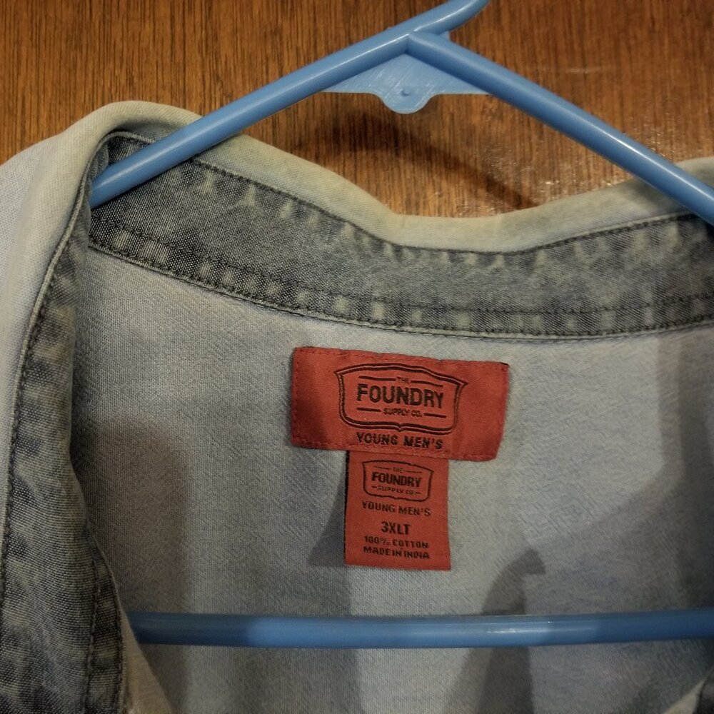 Foundry 3XLT banded denim shirt, discolored and stained - Picture 5 of 9